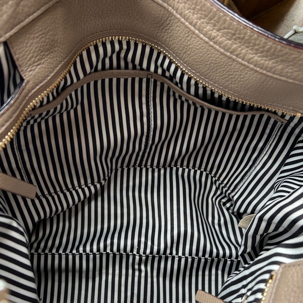 EUC Kate Spade Taupe, Tan, Brown Pebbled Leather Hobo Crossbody - Picture 10 of 11